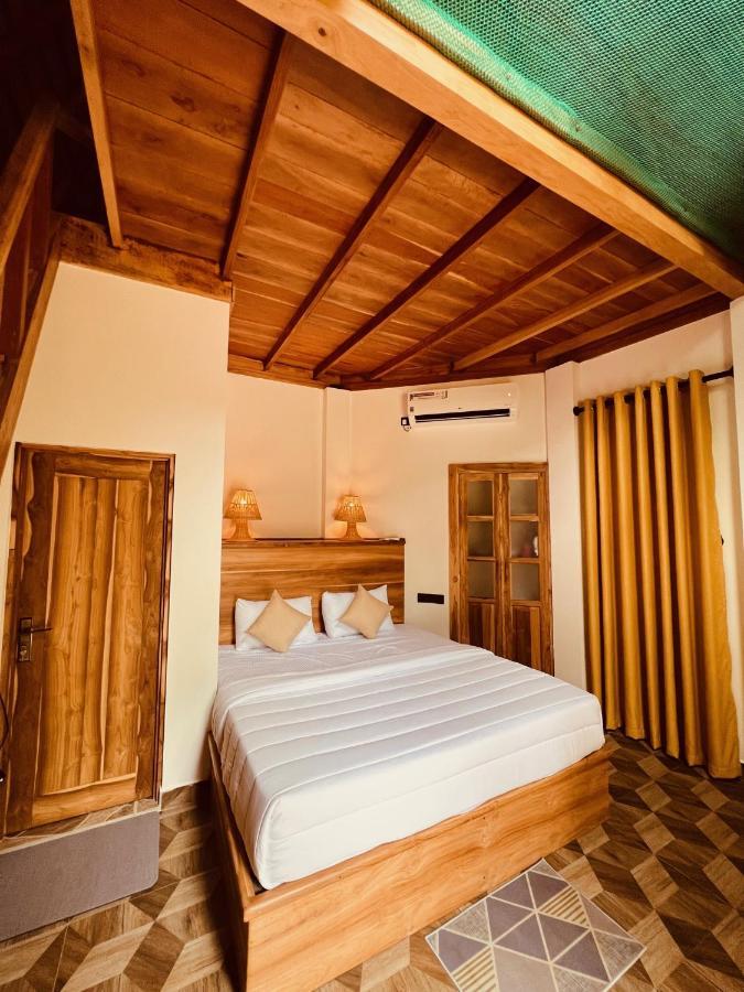 Turtle Wood Cabin Tangalle Luaran gambar