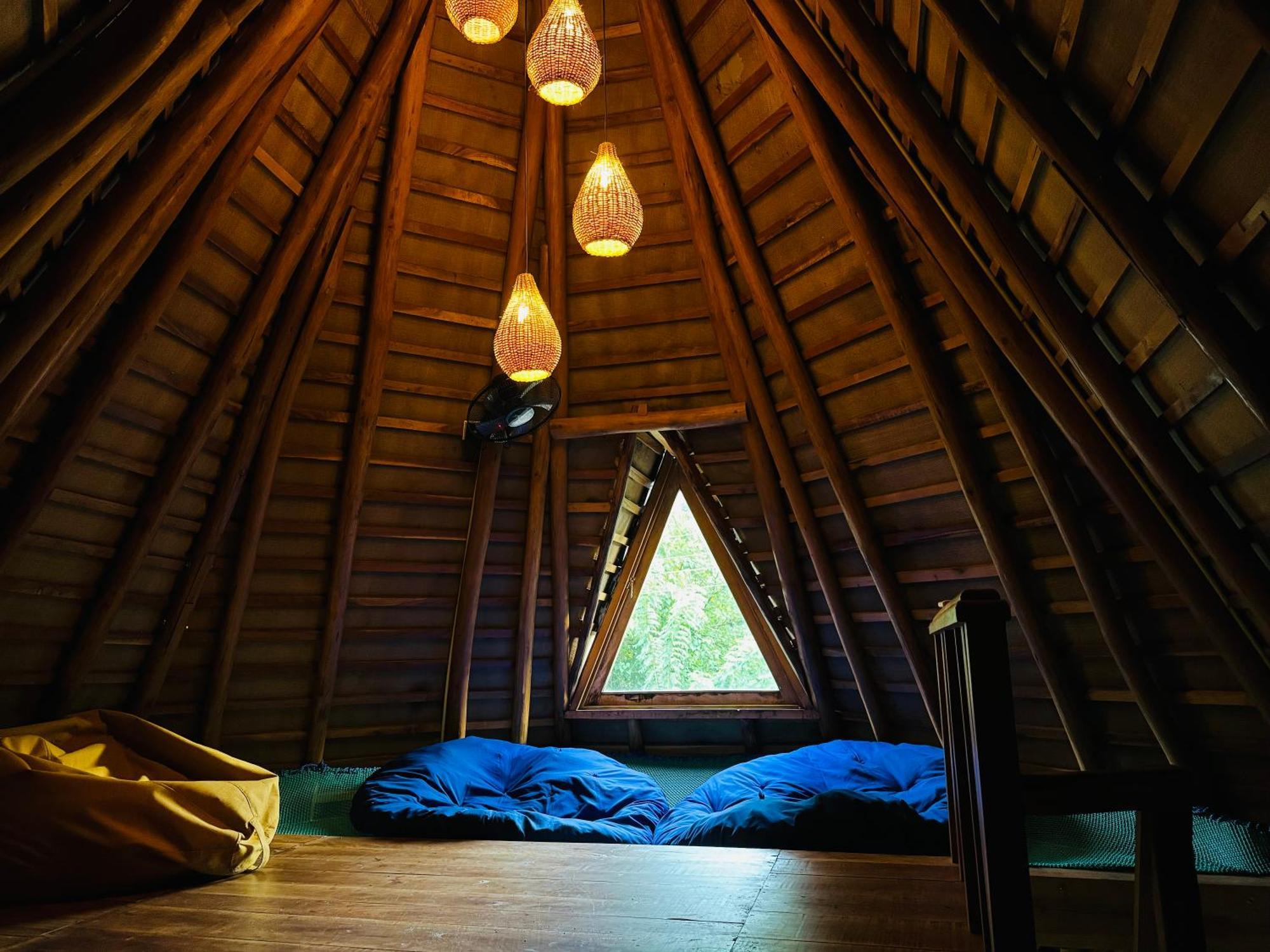Turtle Wood Cabin Tangalle Luaran gambar